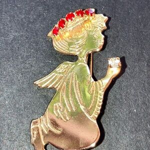 Beautiful, gold tone angel lapel pin